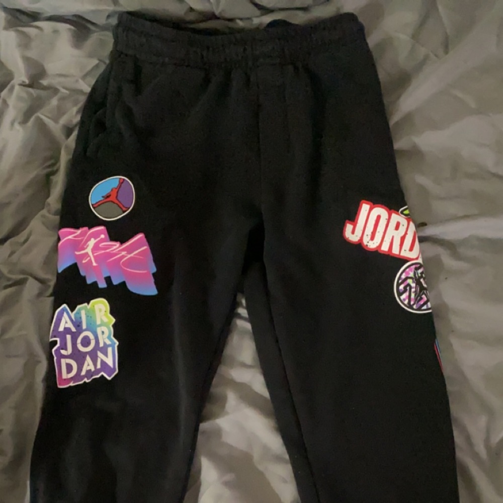 Boys Jordan sweatpants